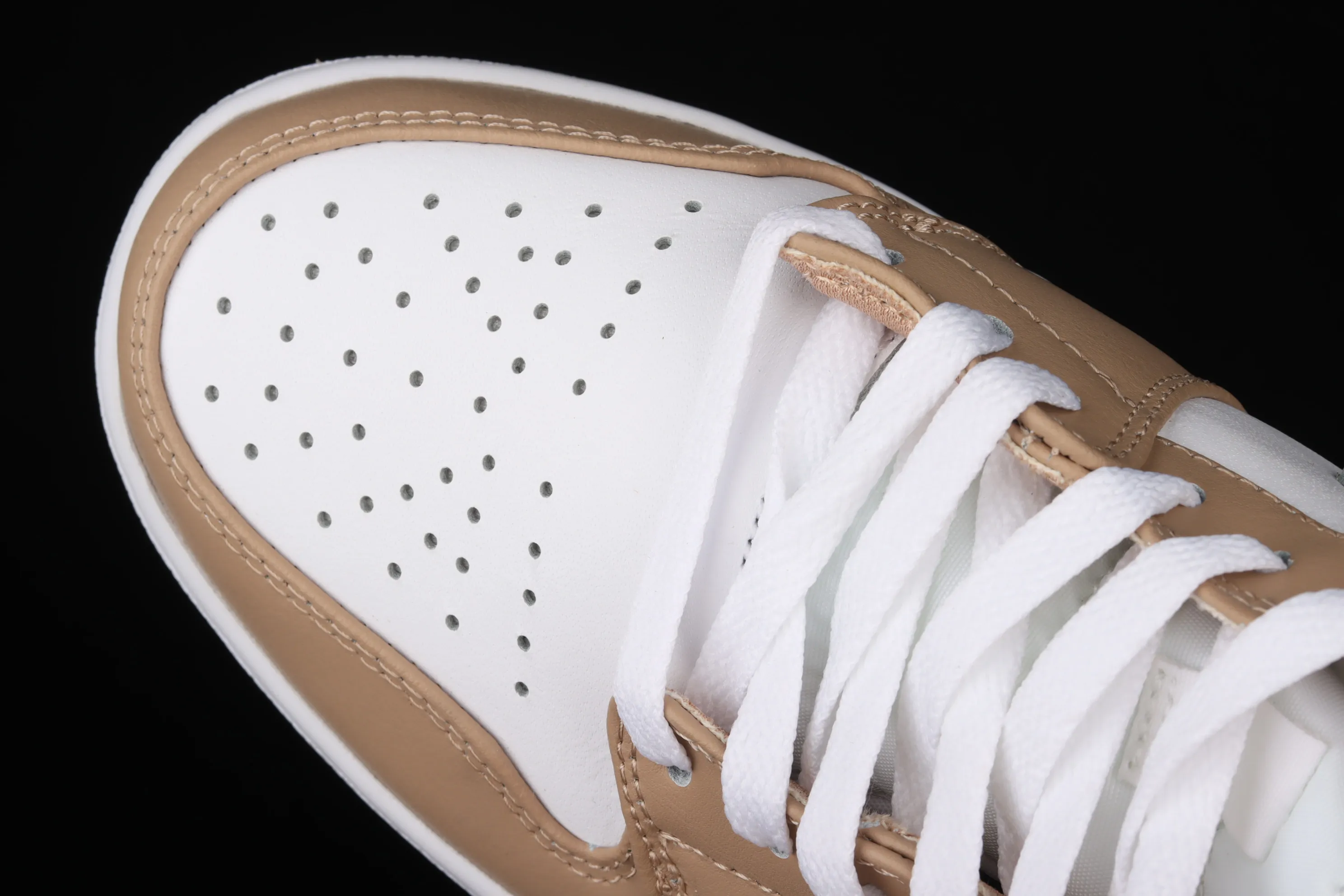 All categories Air Jordan Jordan series basketball shoes Air Jordan 1 Mid Air Jordan 1 Mid AJ1 Joe 1 Ephedra Mid-top cultural basketball shoes 554724-271
